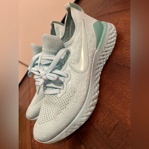 Nike Women’s Epic React Sz 7.5